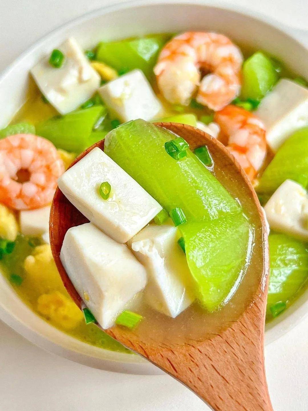 适合家庭喝的简单素菜汤(适合家庭喝的简单素菜汤有哪些)