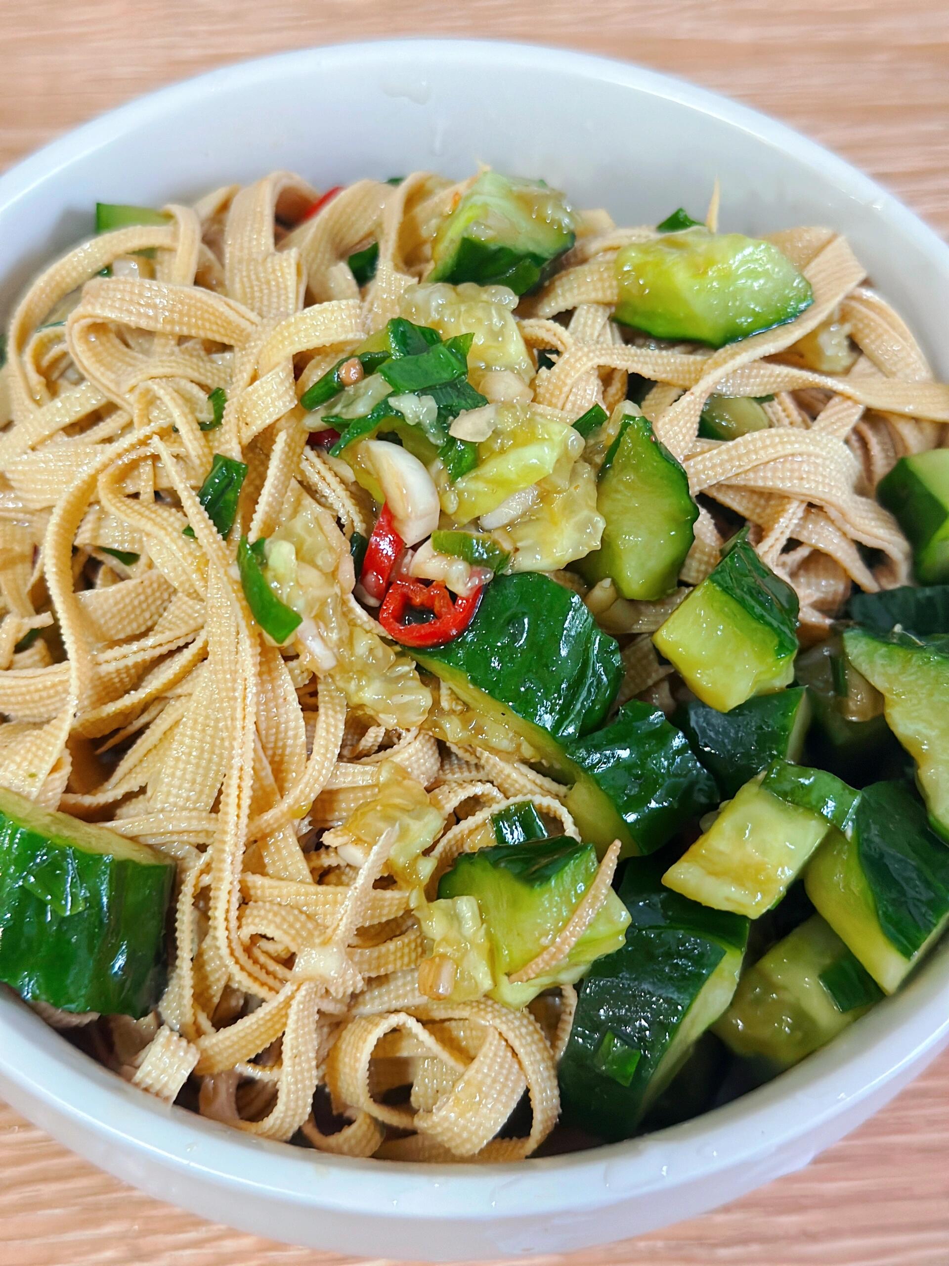 腐丝拌凉菜(凉拌腐竹丝做法)