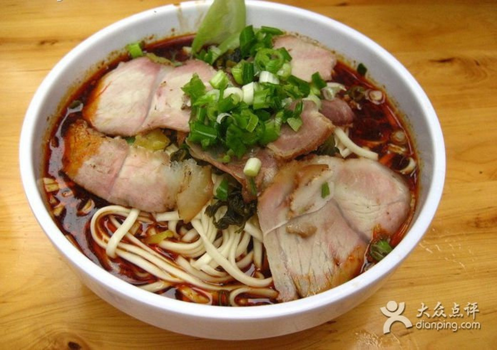 特色卤肉面图片大全(特色卤肉面图片大全高清)