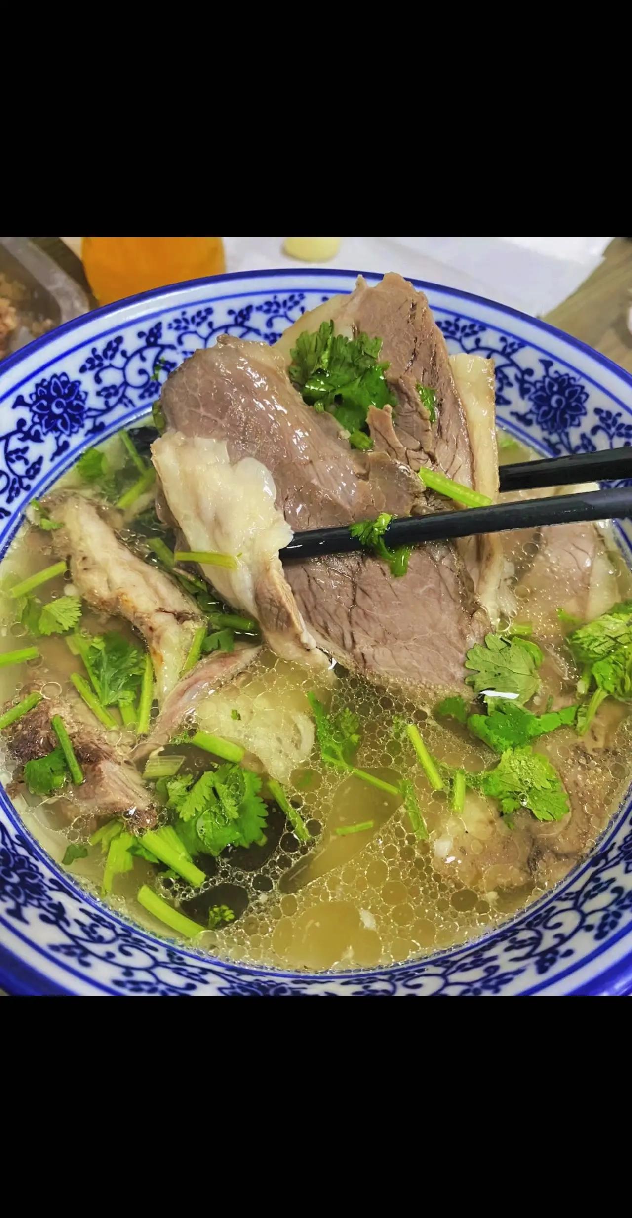 礼泉特色美食水盆羊肉(礼泉品香阁水盆羊肉地址)