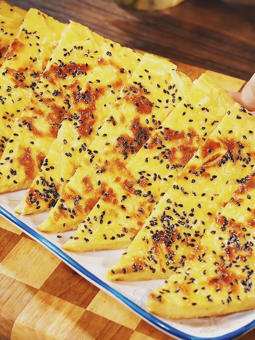 苹果鸡蛋饼的家常做法(苹果鸡蛋饼的家常做法大全)