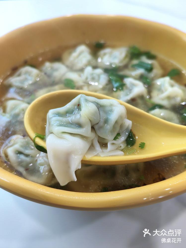 病人馄饨素菜(吃馄饨配什么小菜)