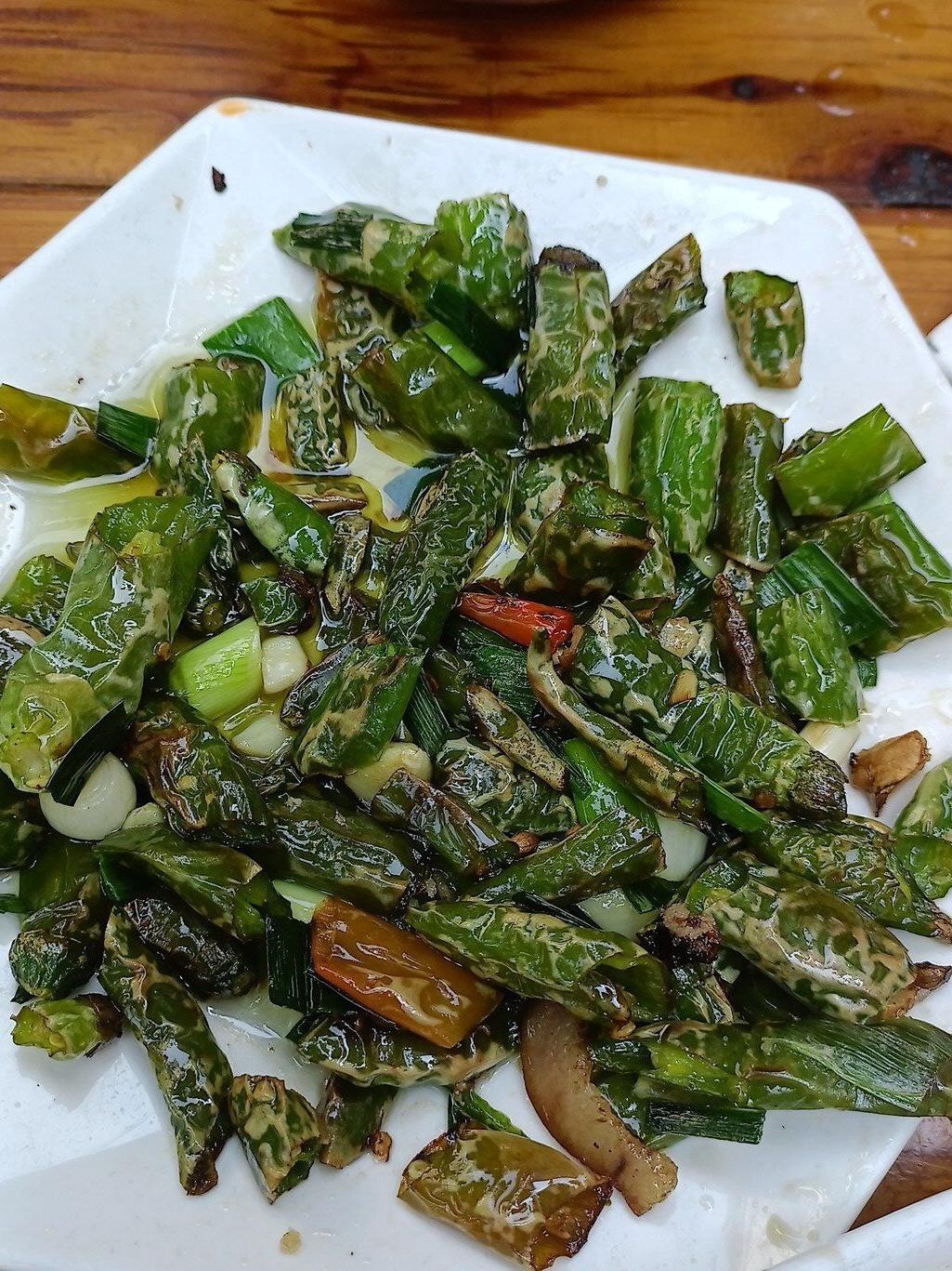 臭皮子素菜(臭皮辣子什么意思)