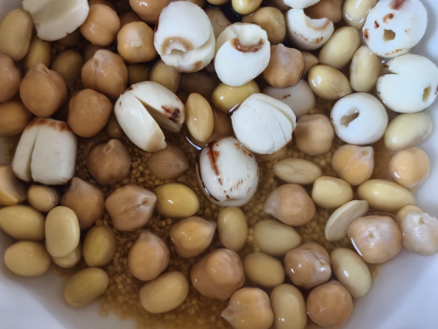 早餐吃黄豆和什么(早餐吃黄豆和什么一起吃)