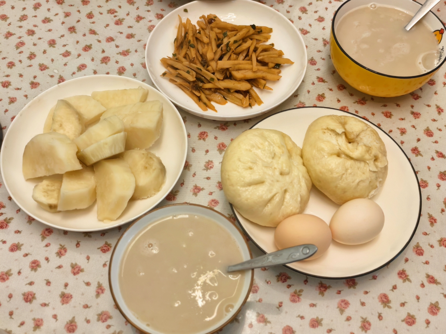 早餐吃黄豆和什么(早餐吃黄豆和什么一起吃)