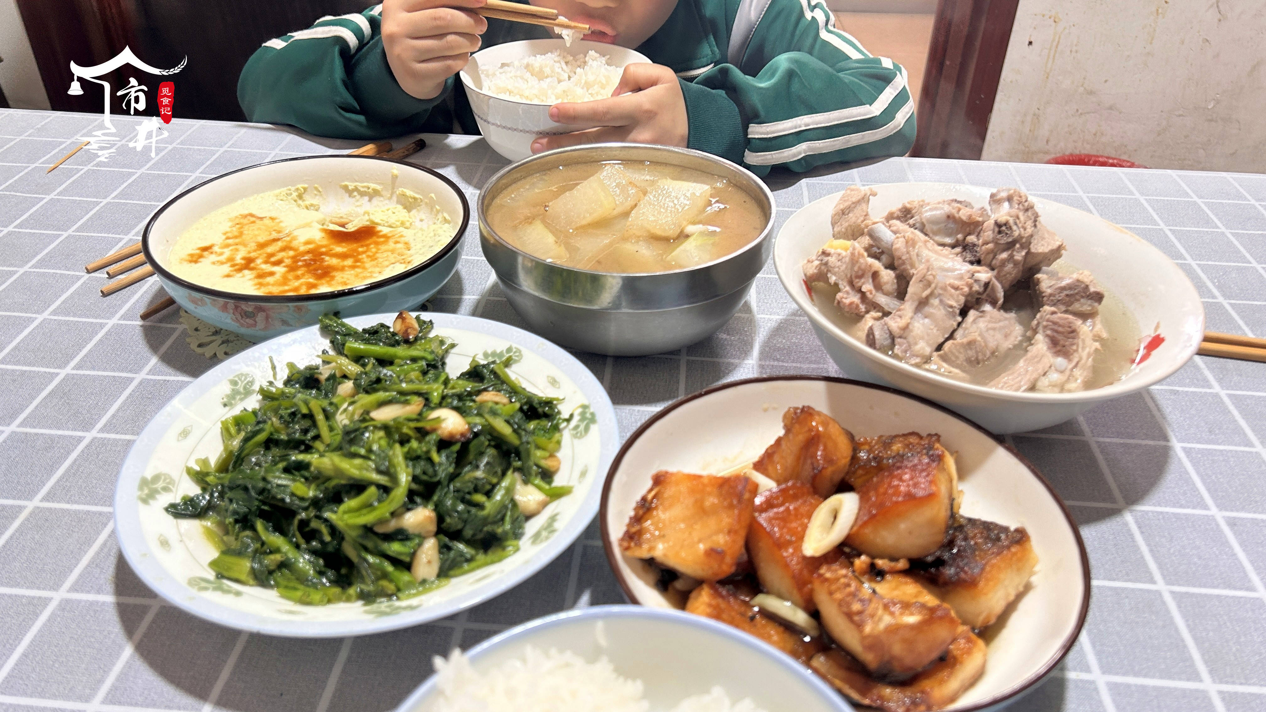 午饭家常菜(晚餐家常菜食谱)