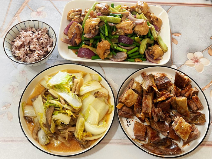 午饭家常菜(晚餐家常菜食谱)