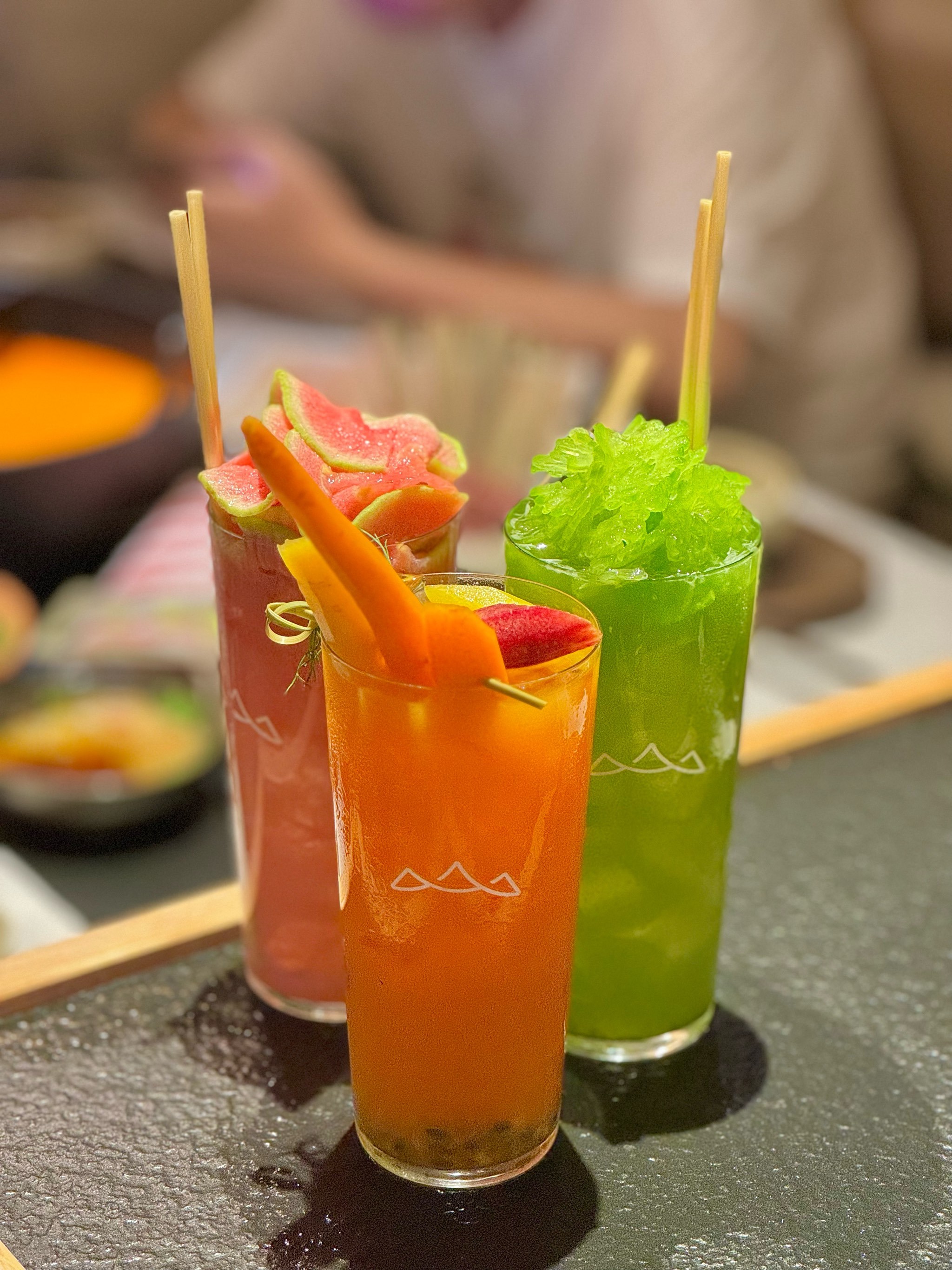 饮料杯上有小吃的(饮料杯上有小吃的标志)