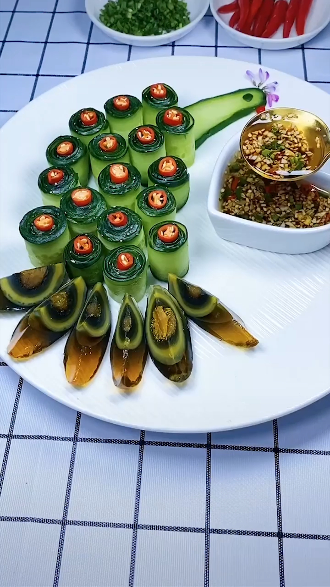 凉菜装盘造型视频(凉菜装盘造型视频大全)