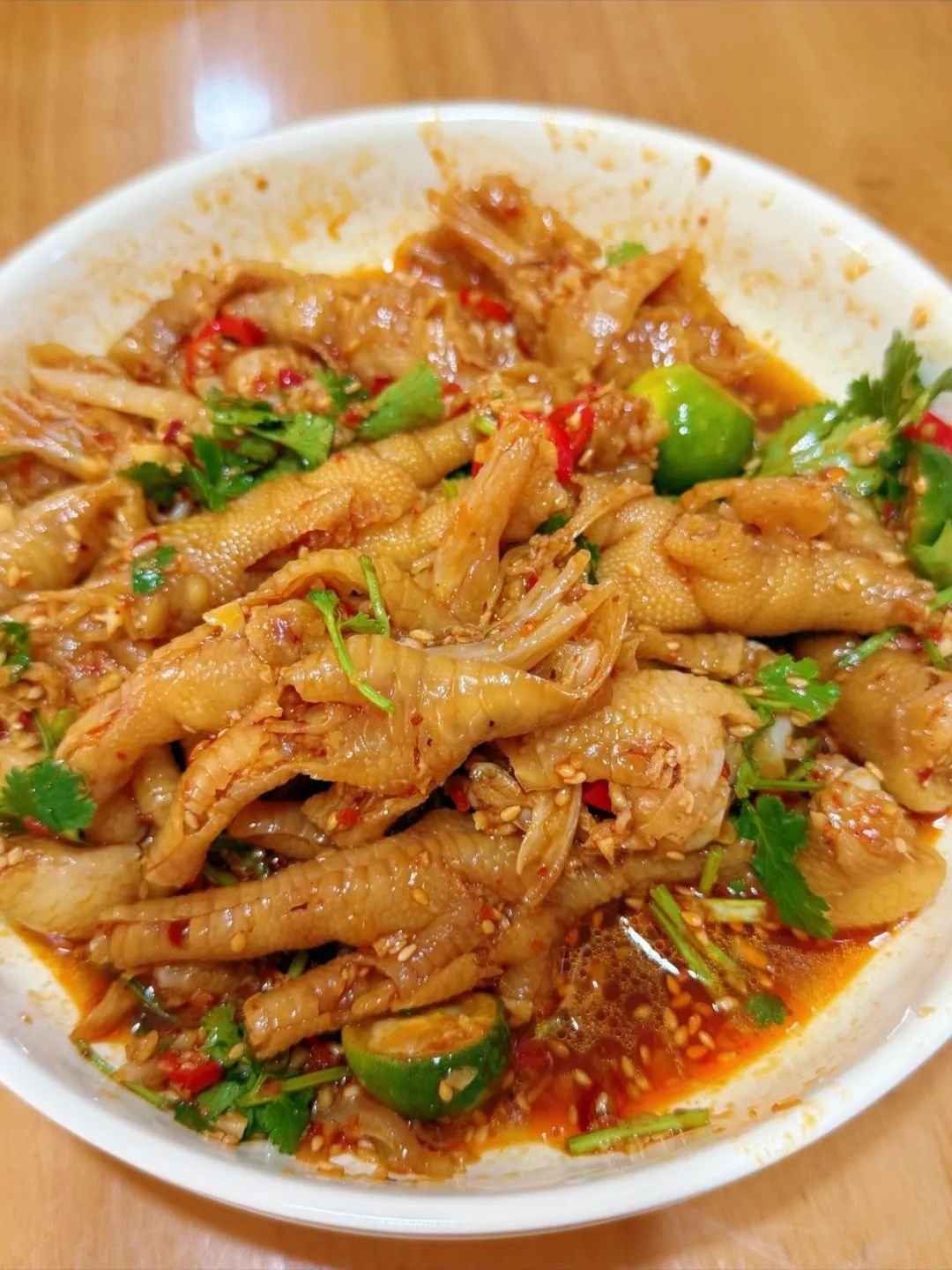 土鸡脚图片凉菜(土鸡脚怎么做好吃)