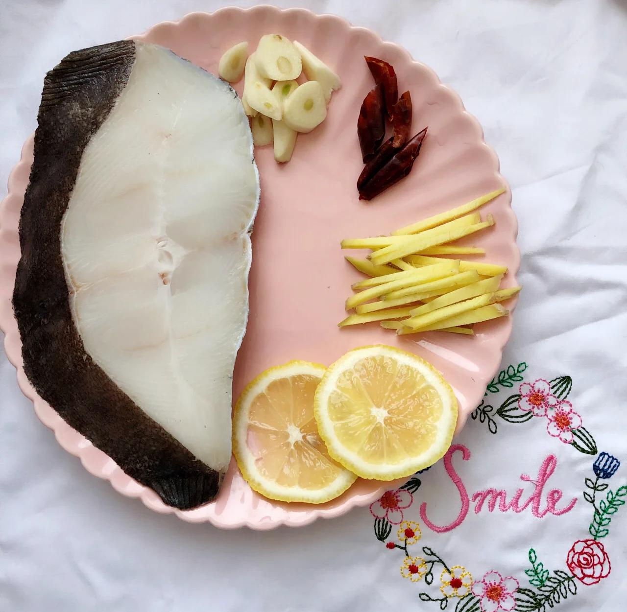 清蒸鳕鱼大全家常(清蒸鳕鱼的做法 最正宗的做法窍门)