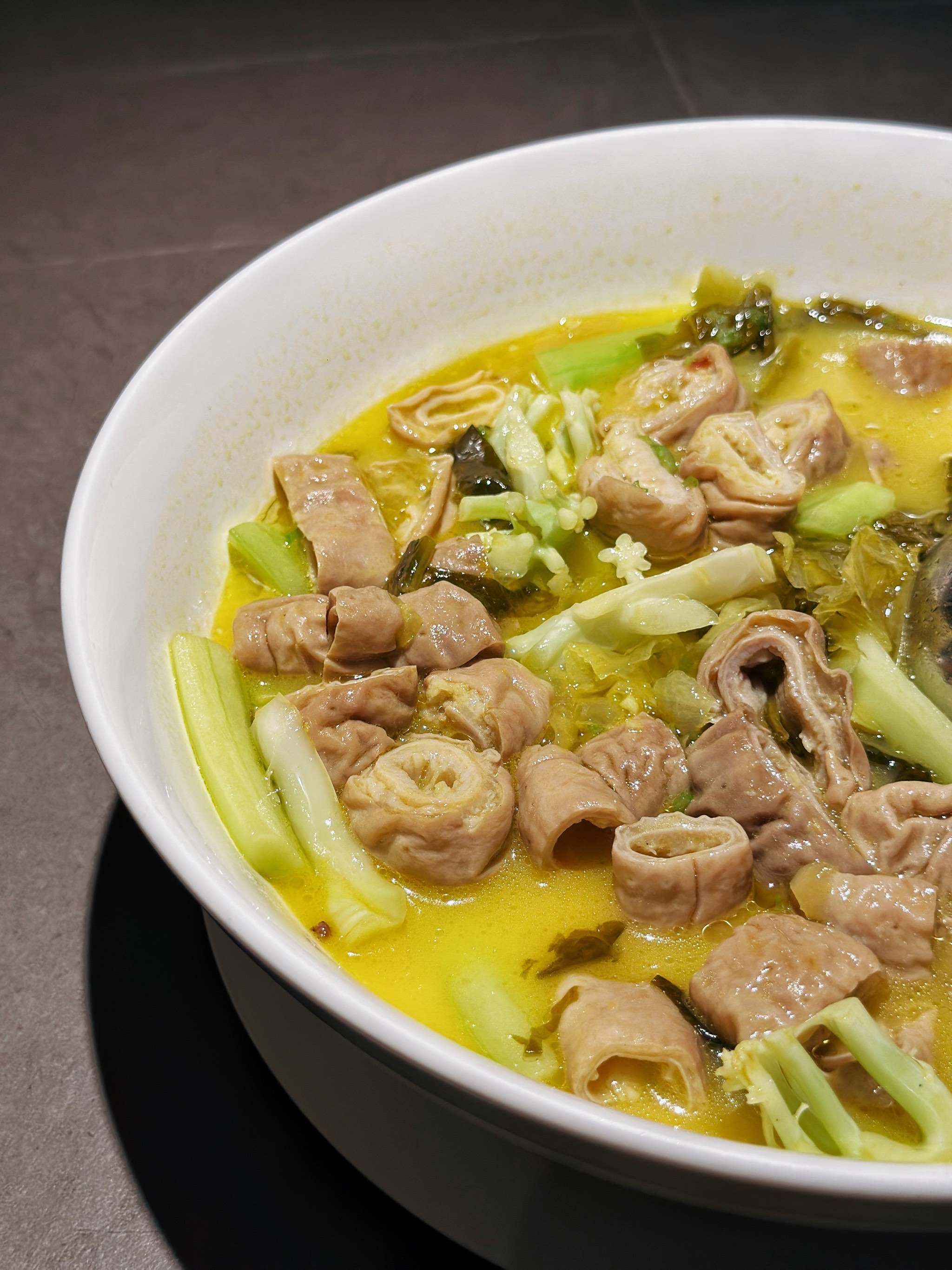 涮肥肠小吃(肥肠火锅介绍)