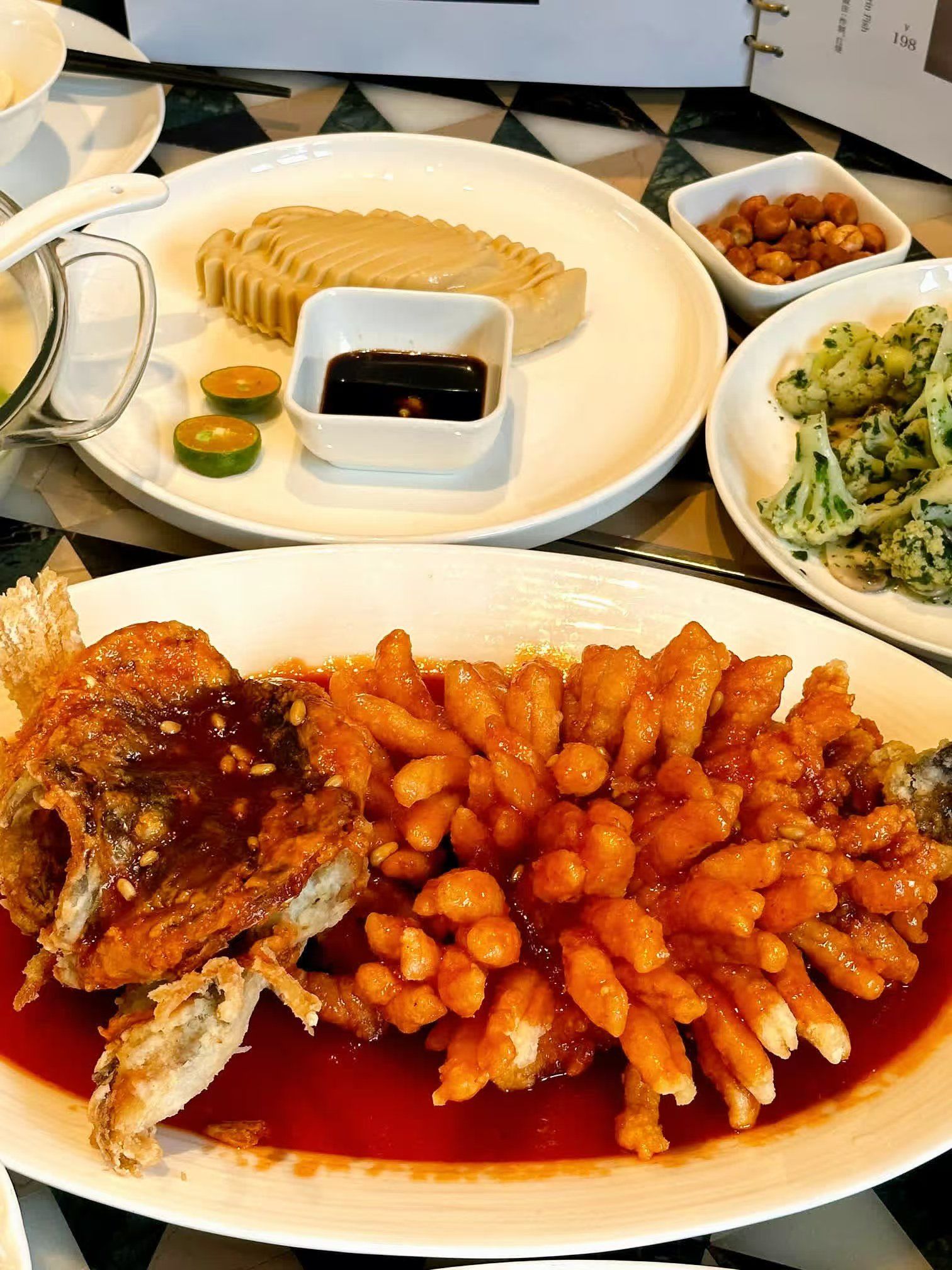 苏州吃饭特色菜(苏州吃饭特色菜排名)