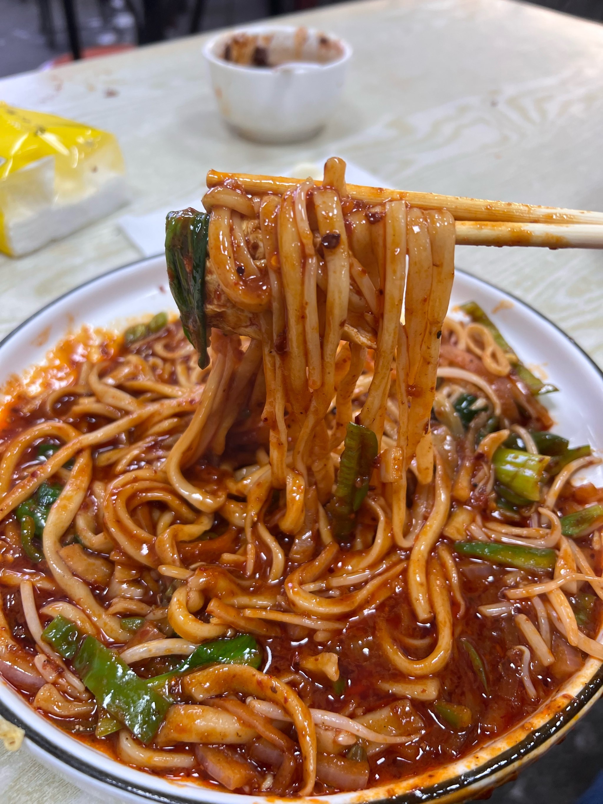 国民小吃烤粉丝(烤粉丝是哪里特色)