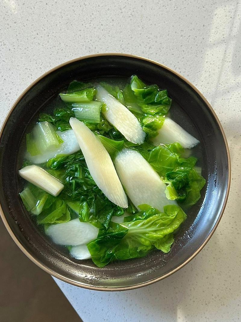 腐膜素菜汤(腐膜怎么包吃)