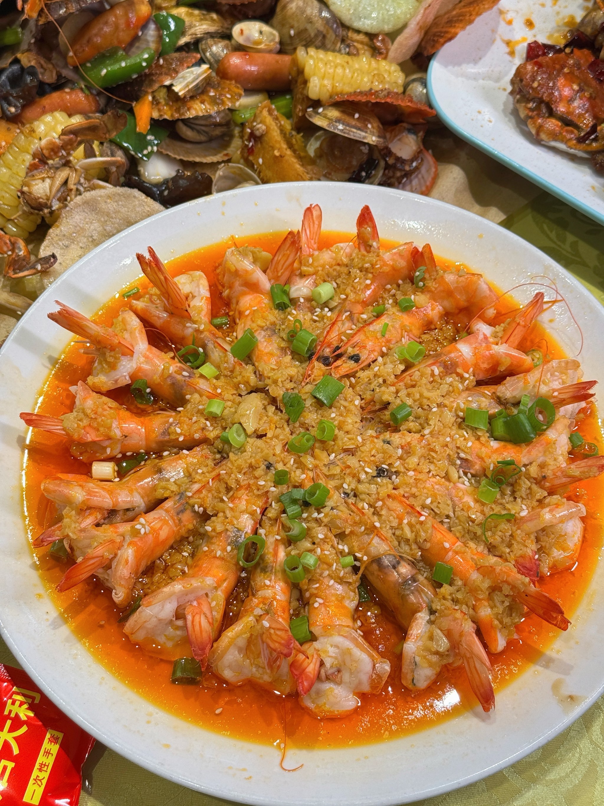 红花汁烩海鲜的特色(红花汁烩海鲜的特色有哪些)