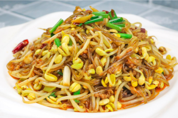 黄豆牙配什么素菜炒(黄豆芽配什么菜炒最合理)