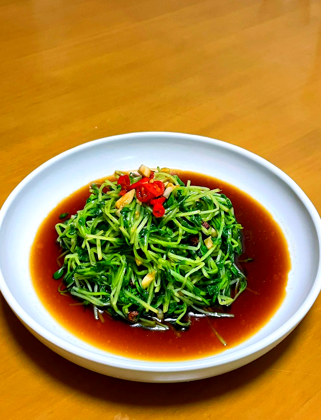 凉拌蒜苗的家常做法(凉拌蒜苗怎么做好吃窍门)