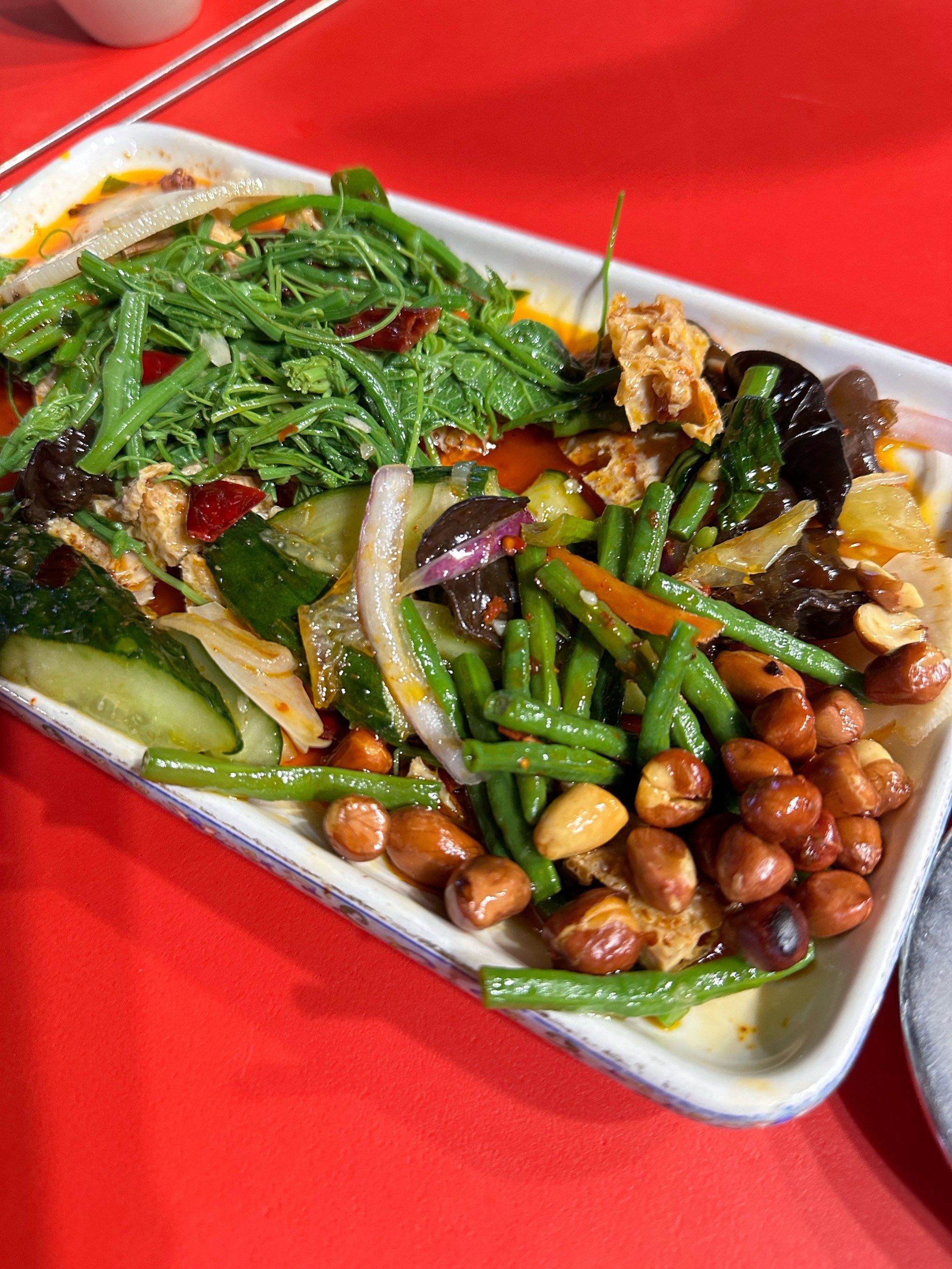 简单对拼凉菜拼盘(最简单漂亮的凉菜拼盘)