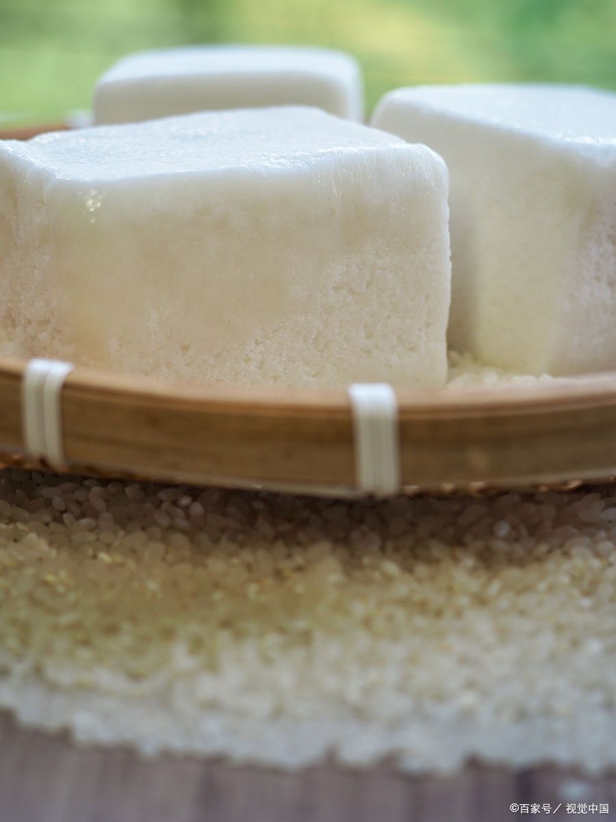 老小吃空心白色(里面是空心的,脆的小吃) 老小吃空心白色(里面是空心的,脆的小吃)