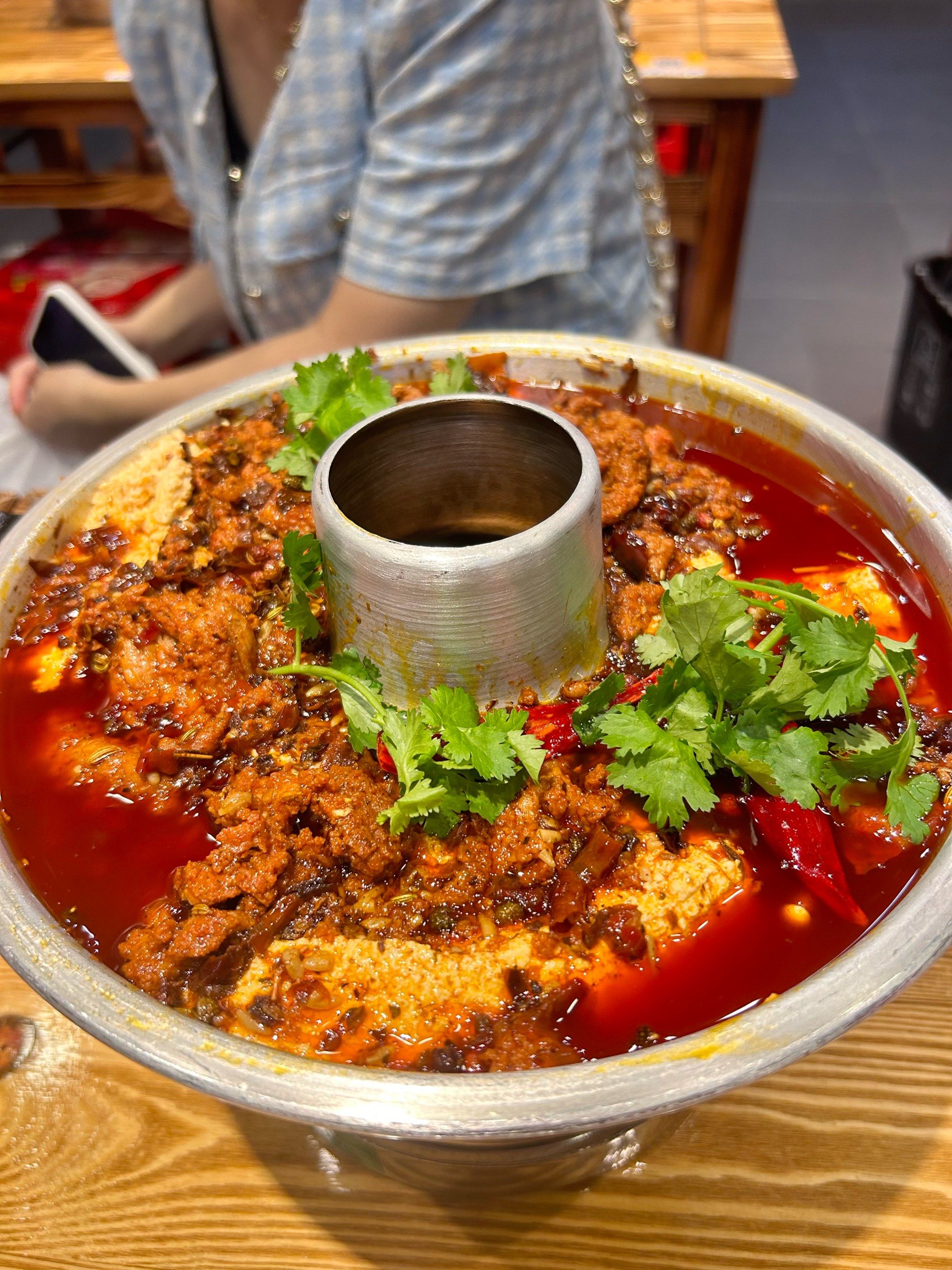 重庆特色小火锅(重庆特色火锅的绘画) 重庆特色小火锅(重庆特色火锅的绘画)