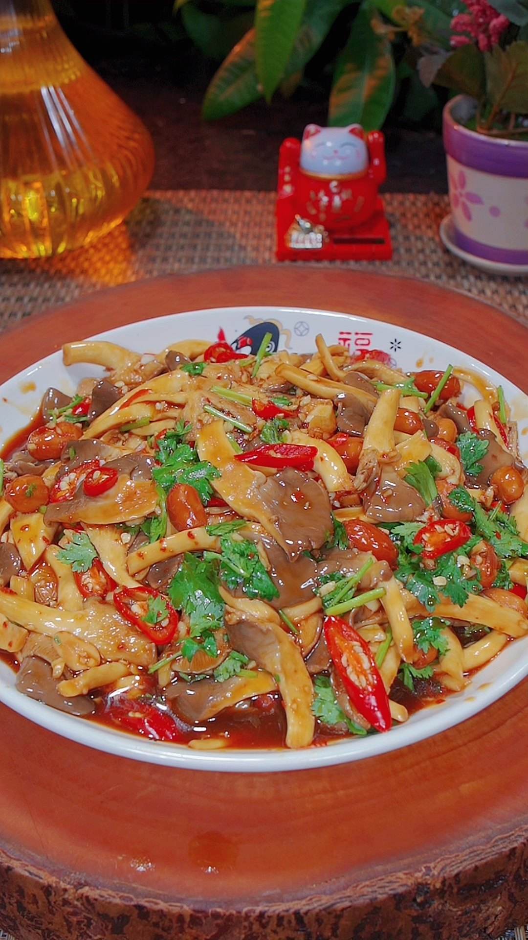 蘑菇拌凉菜(蘑菇有哪些凉拌的吃法)