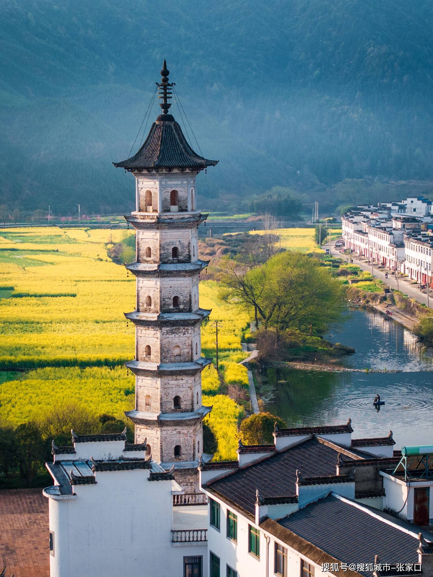 江西婺源的特色(江西婺源特色美食有哪些)