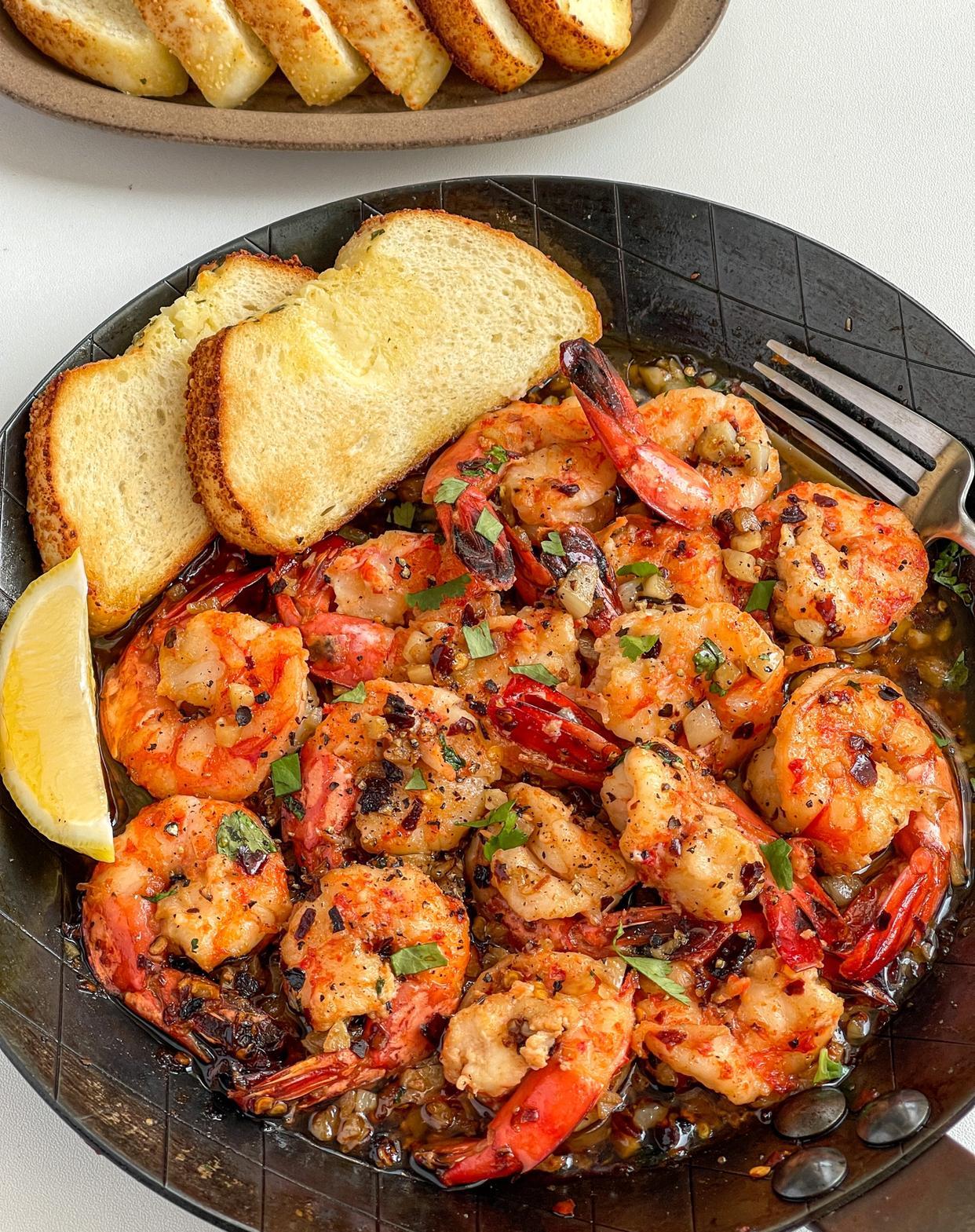 虾与什么素菜一起吃好(虾可以和什么素菜一起吃) 虾与什么素菜一起吃好(虾可以和什么素菜一起吃)