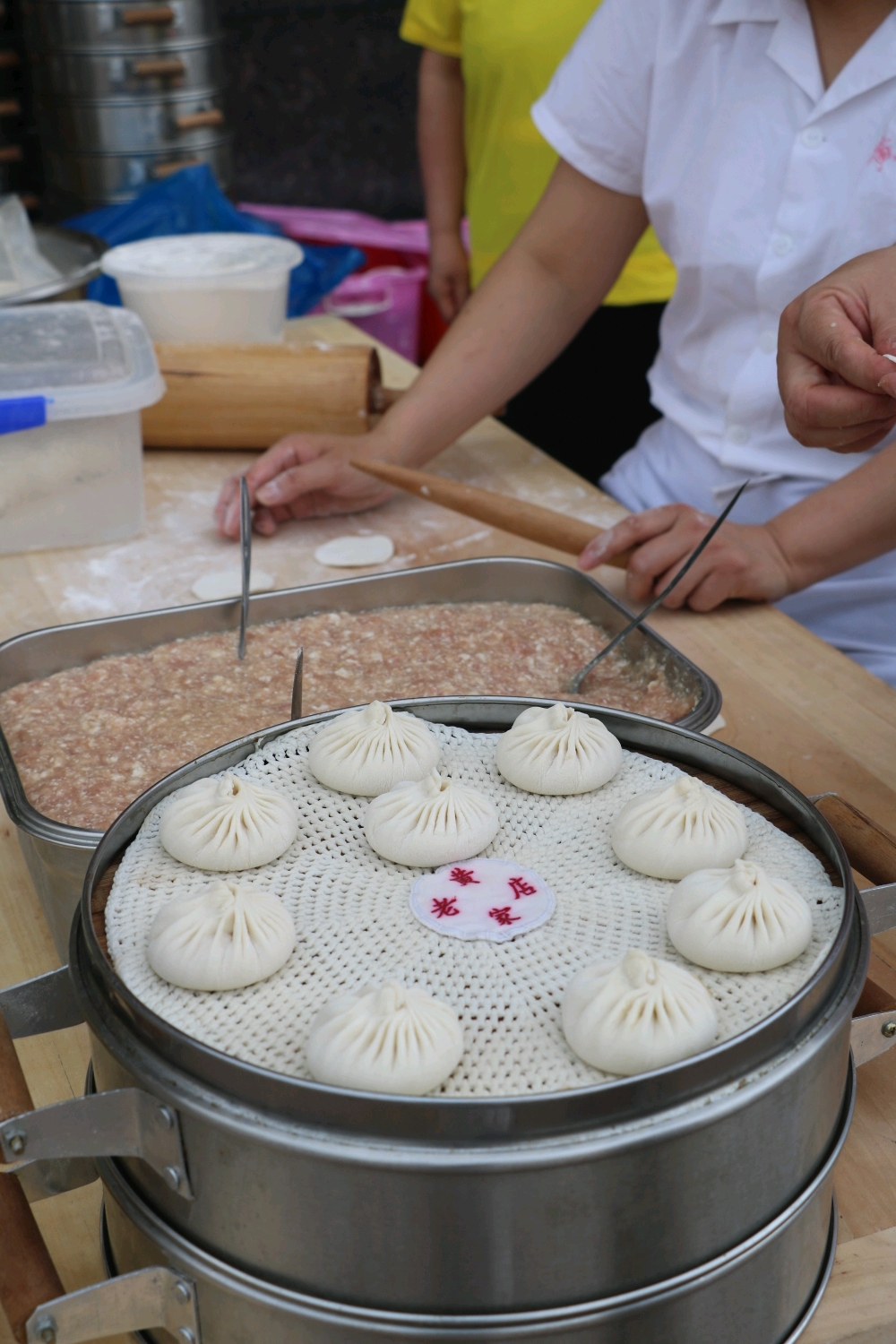 特色灌汤小笼包做法(正宗灌汤小笼包的做法)