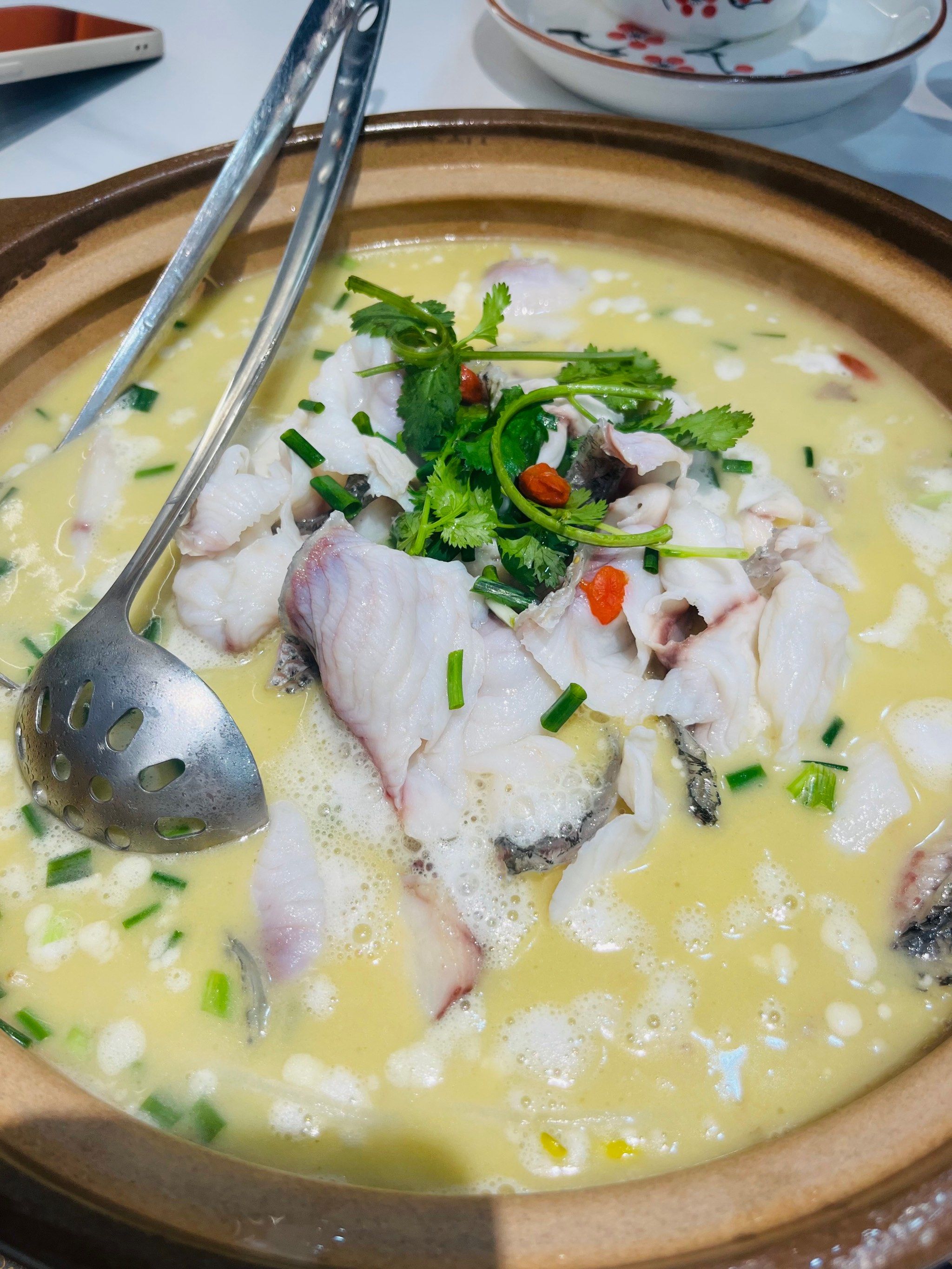 清炖小鱼汤的家常做法(清炖小鱼汤的家常做法视频)