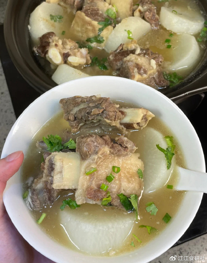 家常炖牛骨(家常炖牛骨头最简单做法)