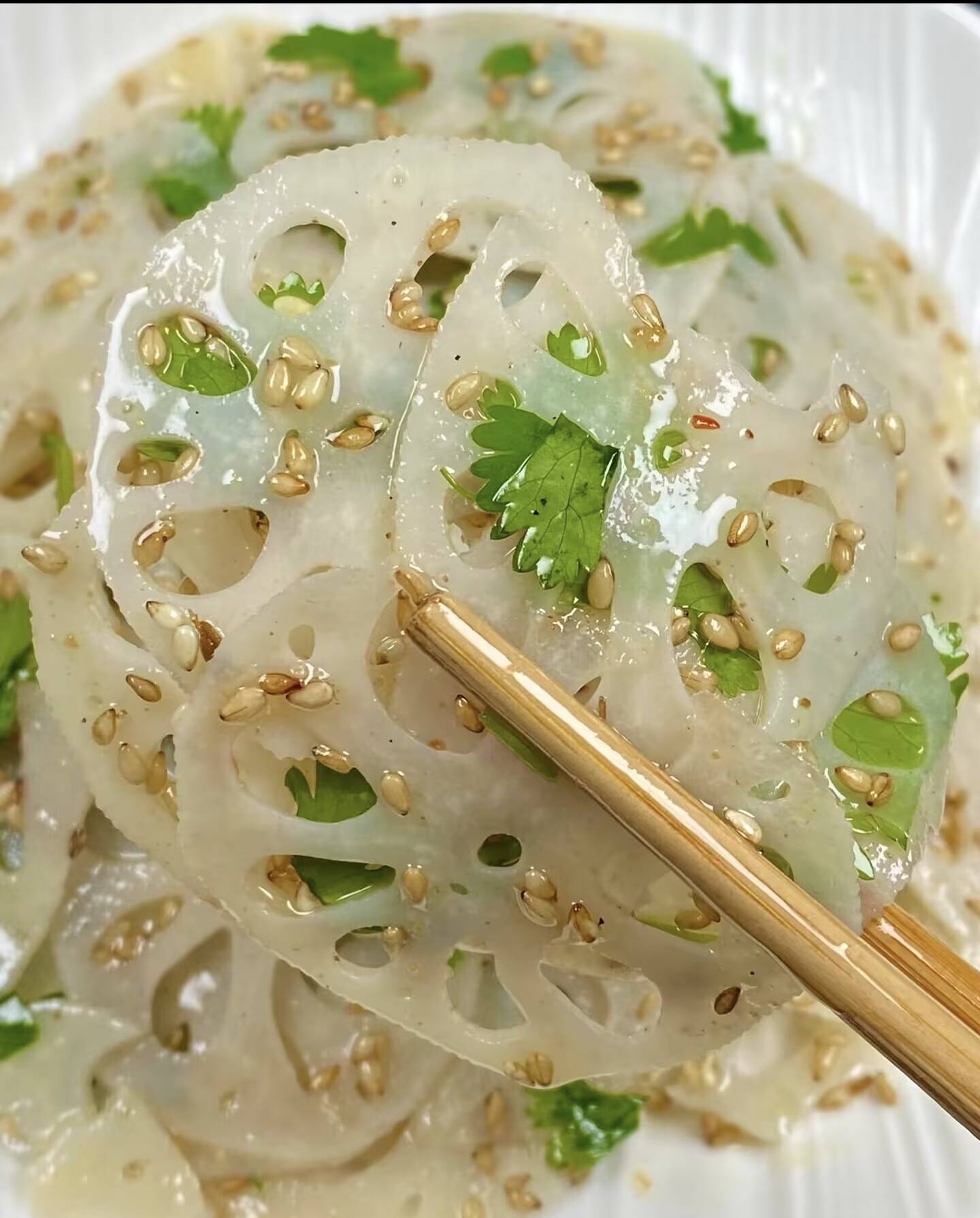 油泼莲藕凉菜做法(油泼莲藕凉菜做法视频) 油泼莲藕凉菜做法(油泼莲藕凉菜做法视频)