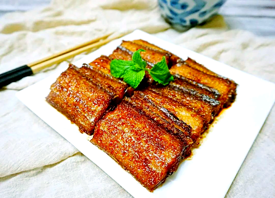 红烧带鱼的特色(红烧带鱼好吃的做法)