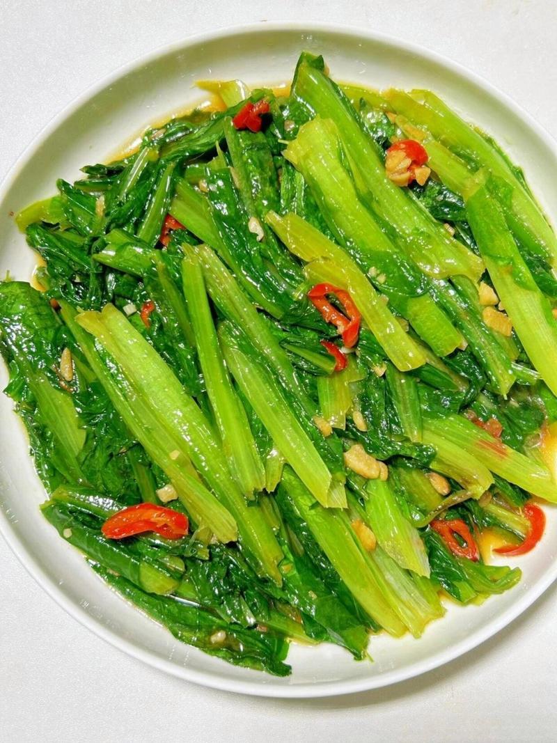 炒素菜加蒜还是姜(炒素菜加蒜还是姜好吃) 炒素菜加蒜还是姜(炒素菜加蒜还是姜好吃)