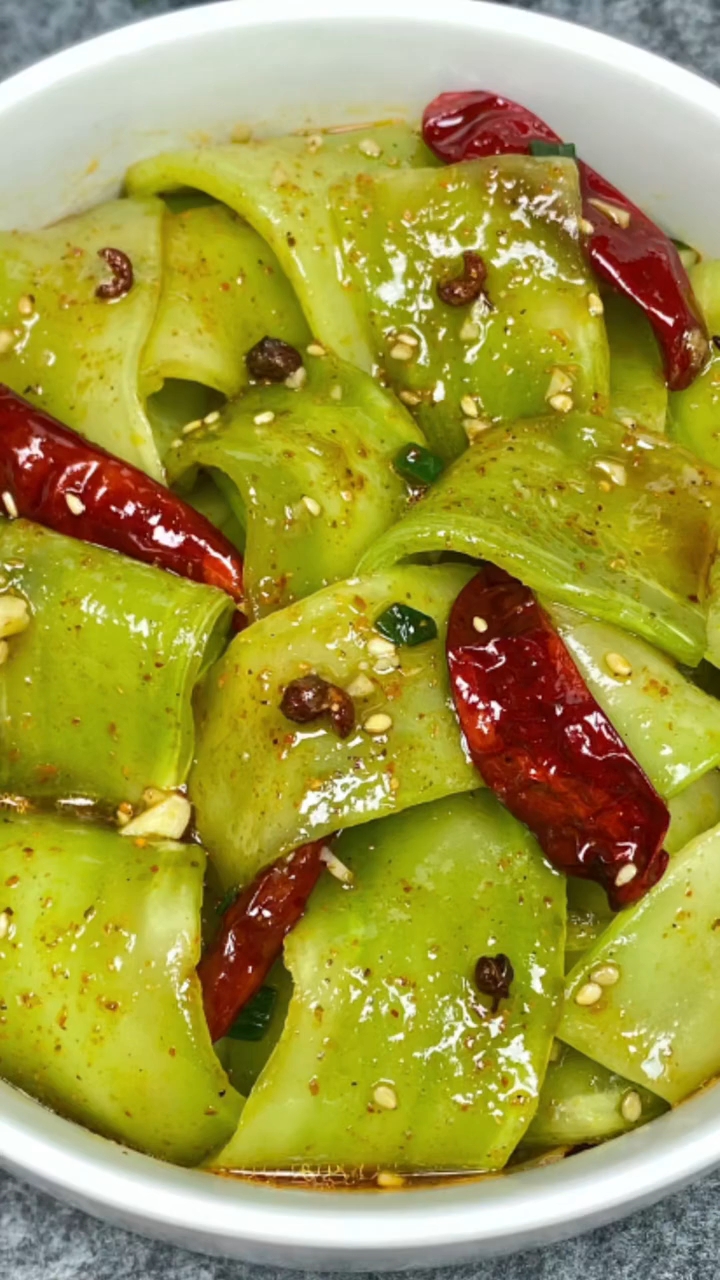 夏天冷菜素菜(夏天冷菜素菜怎么做)