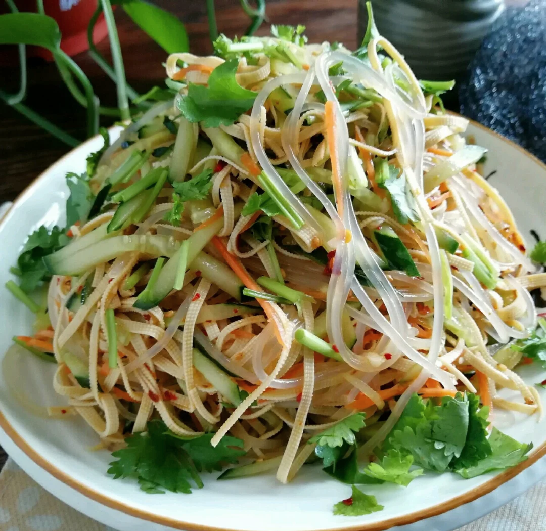 家常大盘菜凉菜(大盘凉菜怎么调好吃)