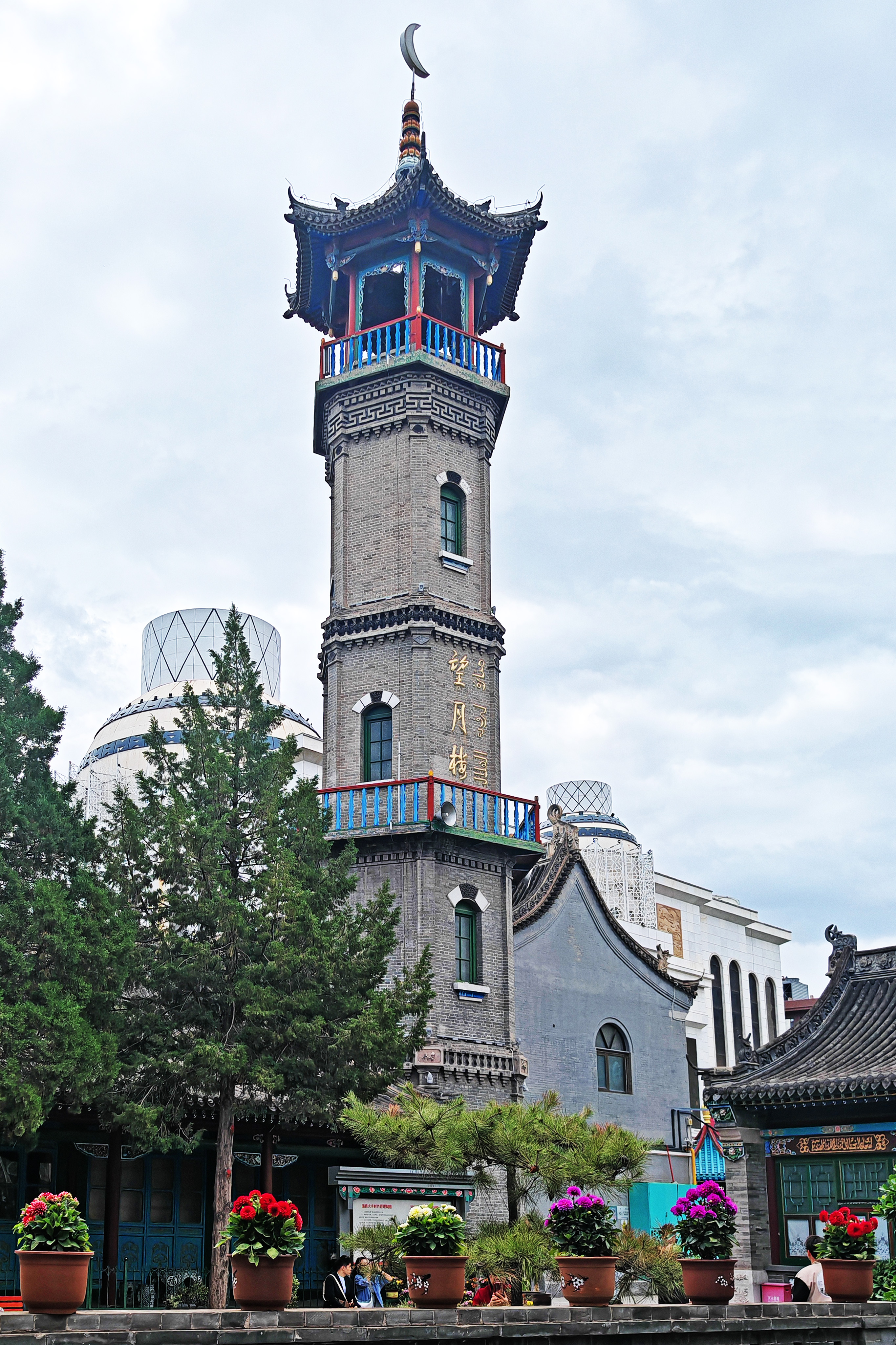 呼和浩特有什么特色(呼和浩特有什么特色菜)