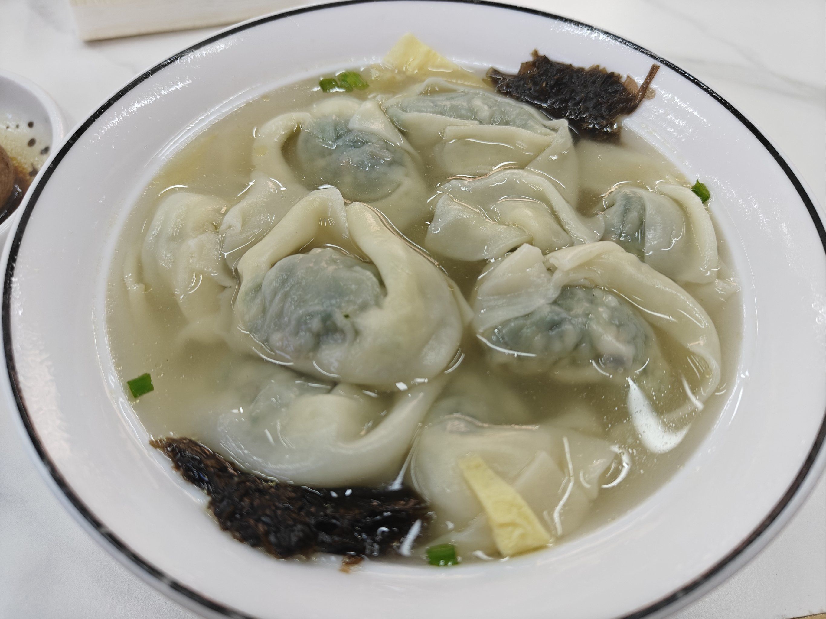馄饨小吃(馄饨小吃摊蓝色牌子) 馄饨小吃(馄饨小吃摊蓝色牌子)