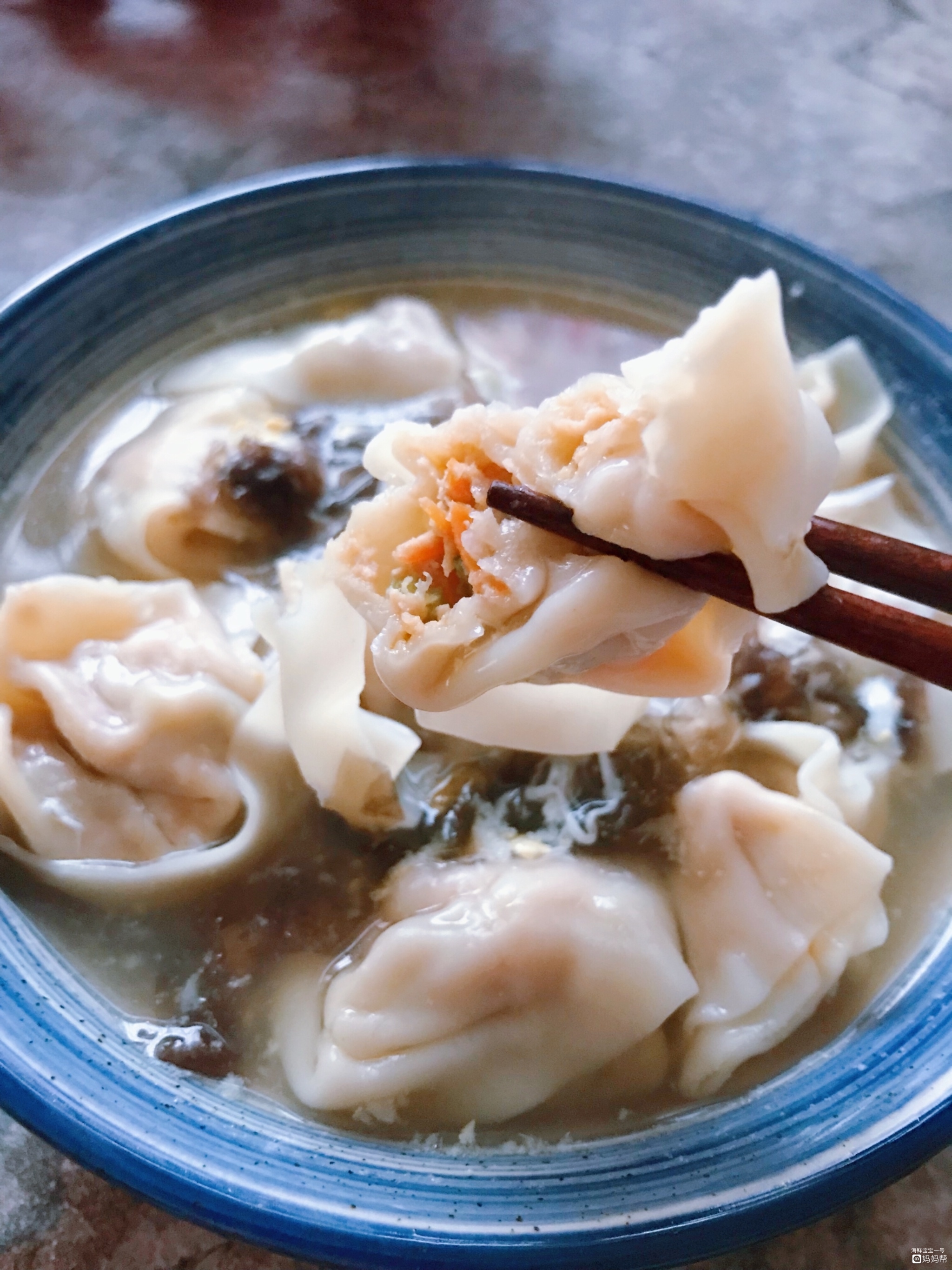 馄饨小吃(馄饨小吃摊蓝色牌子) 馄饨小吃(馄饨小吃摊蓝色牌子)