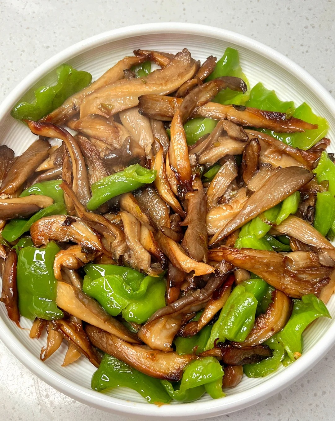 干蘑菇炒肉的家常做法(干蘑菇炒肉的做法大全集)