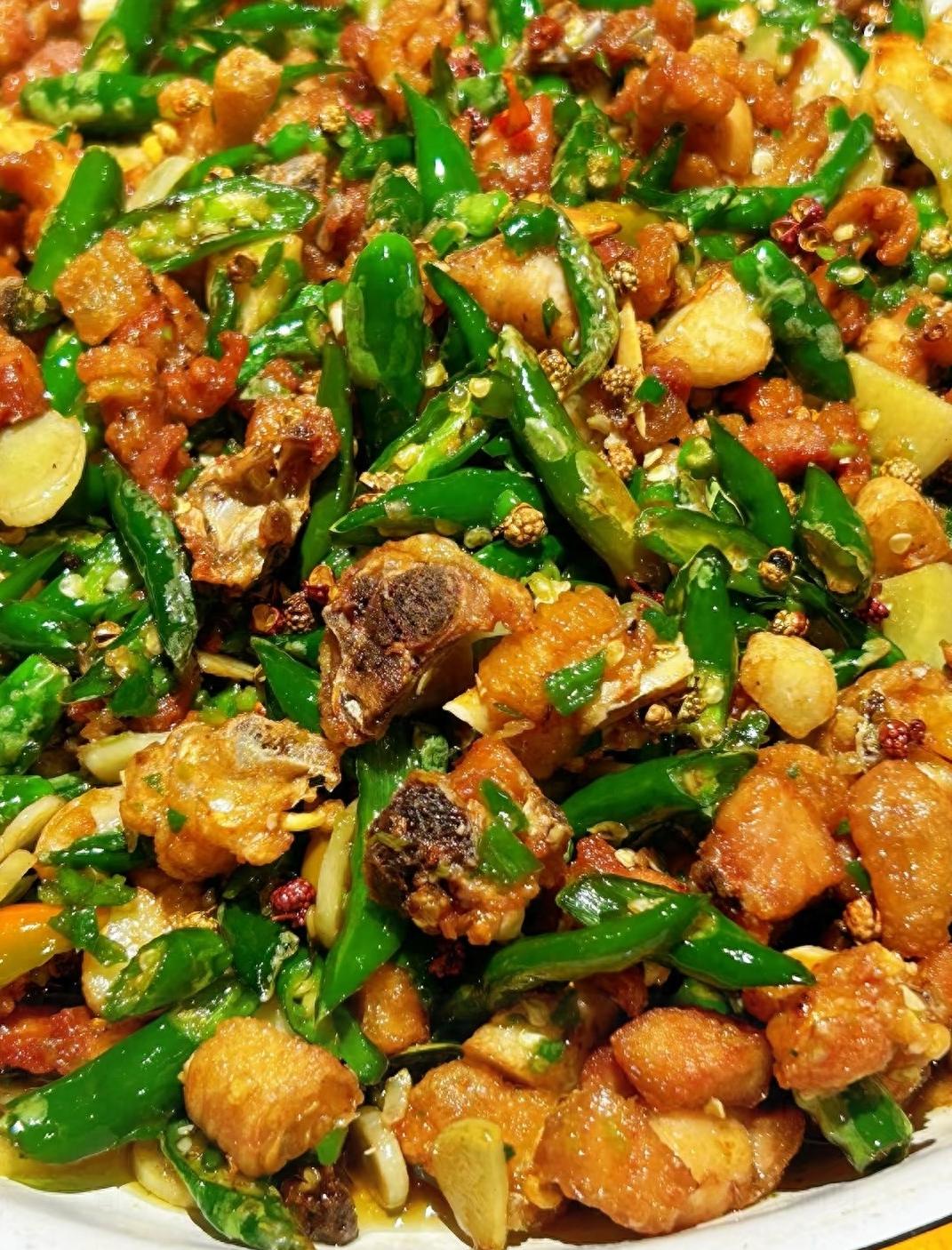 四川尖椒鸡家常做法(四川尖椒鸡家常做法大全)