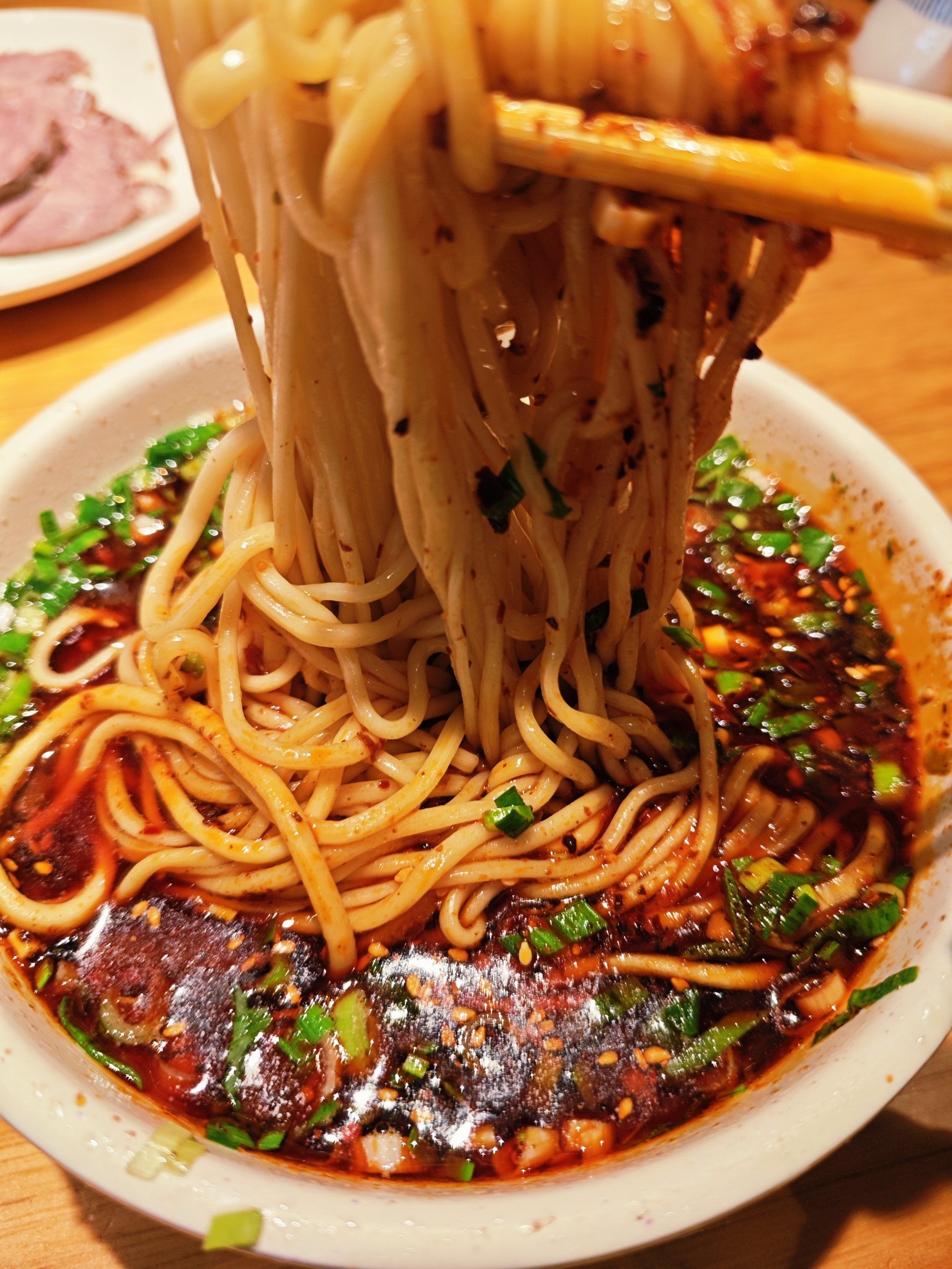 广周特色牛肉面(广州牛肉面多少钱一碗)