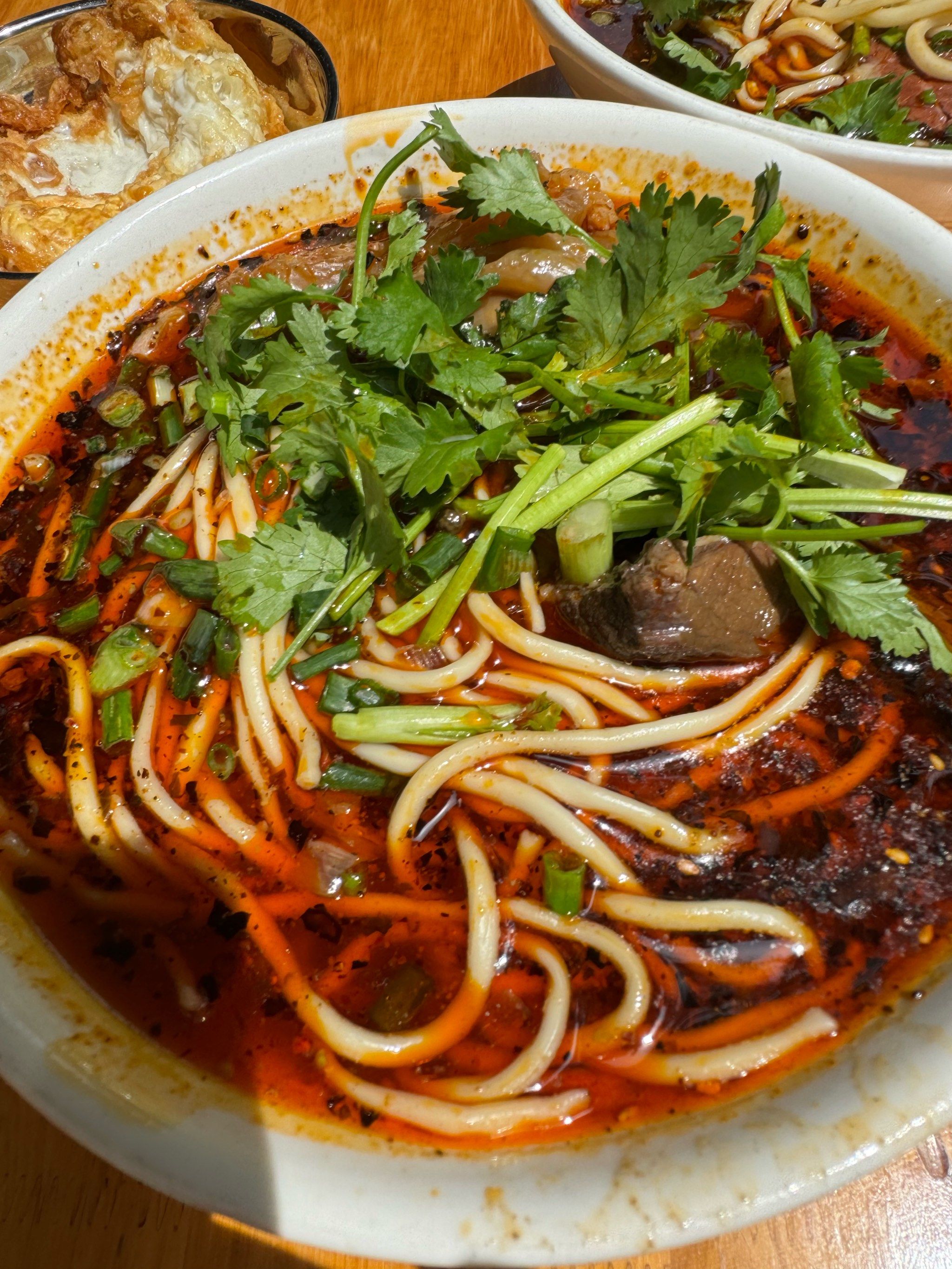 广周特色牛肉面(广州牛肉面多少钱一碗)