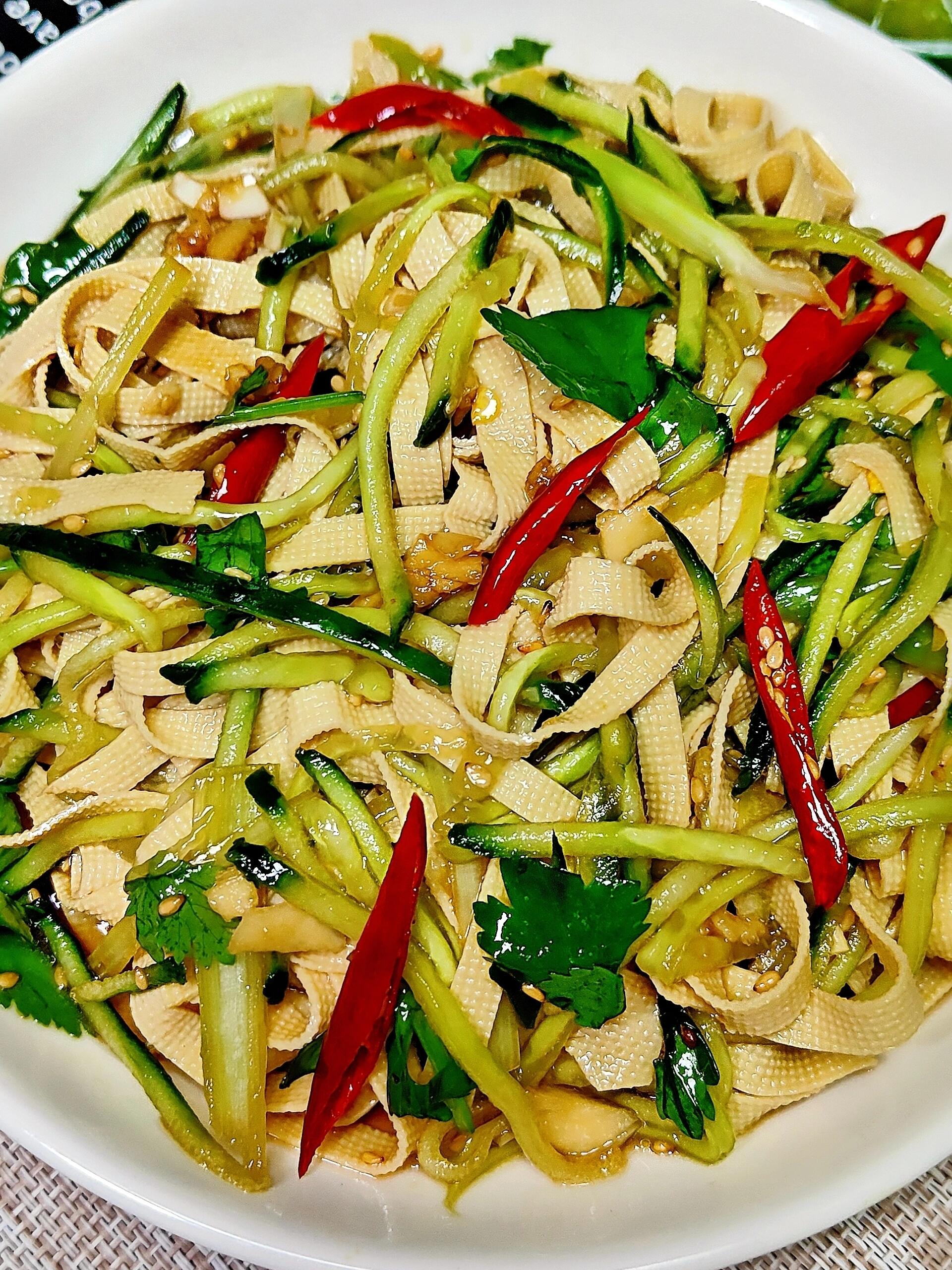 昆明凉菜拌豆腐(昆明凉菜拌豆腐哪家好吃)