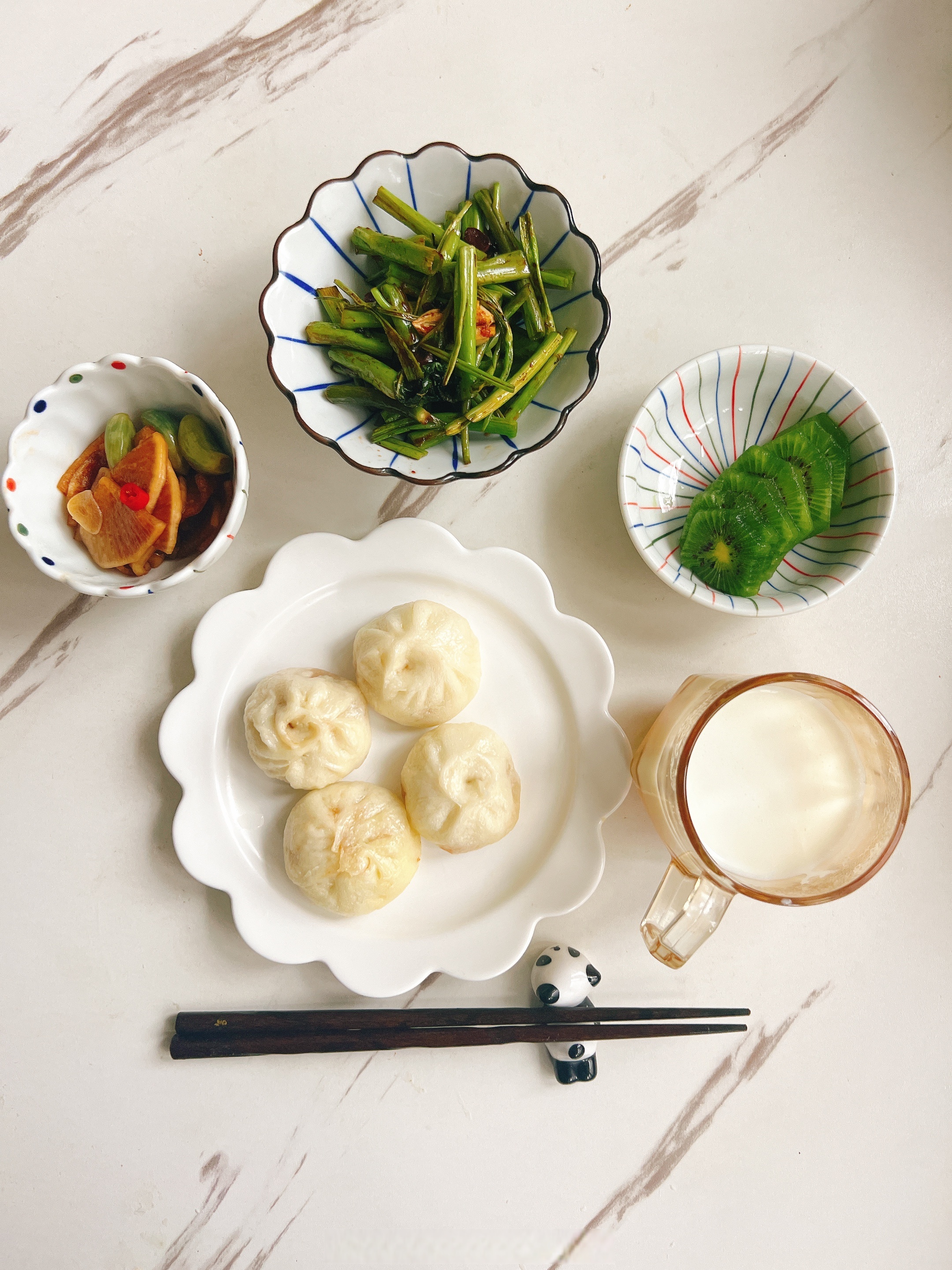 小学生简单早餐(小学生的早餐怎么做既简单又好吃)