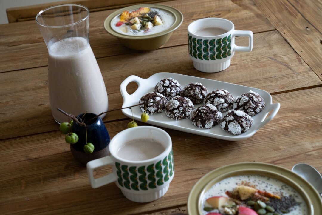 传统早餐与奶昔(早餐喝奶昔的朋友圈说说)