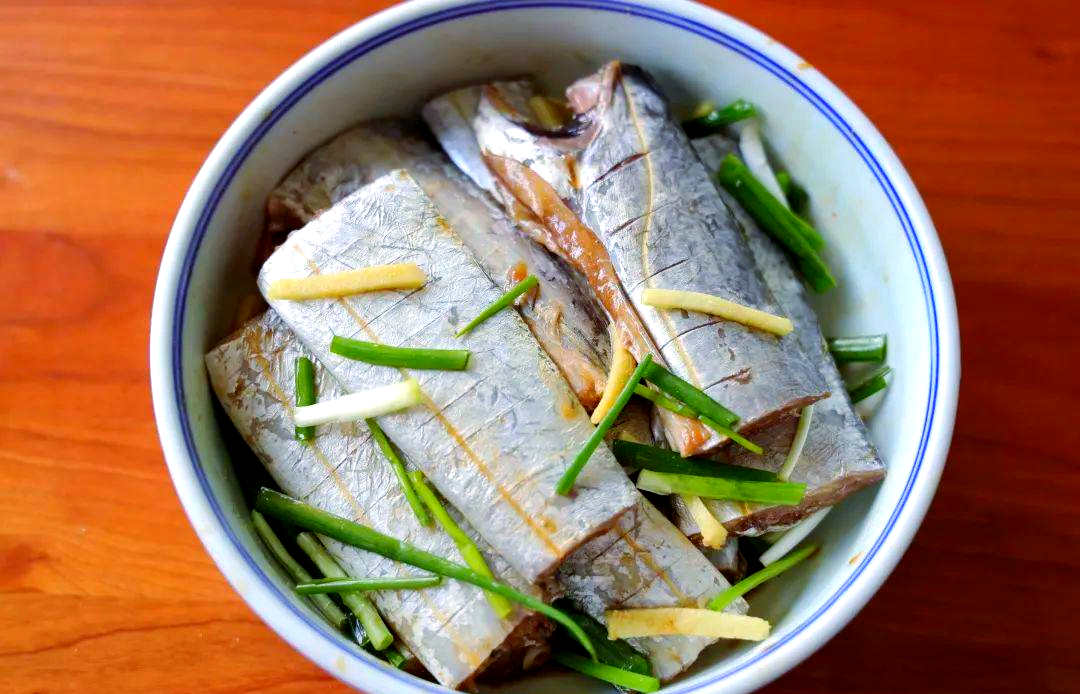 家常熬制带鱼(家常熬制带鱼的做法)