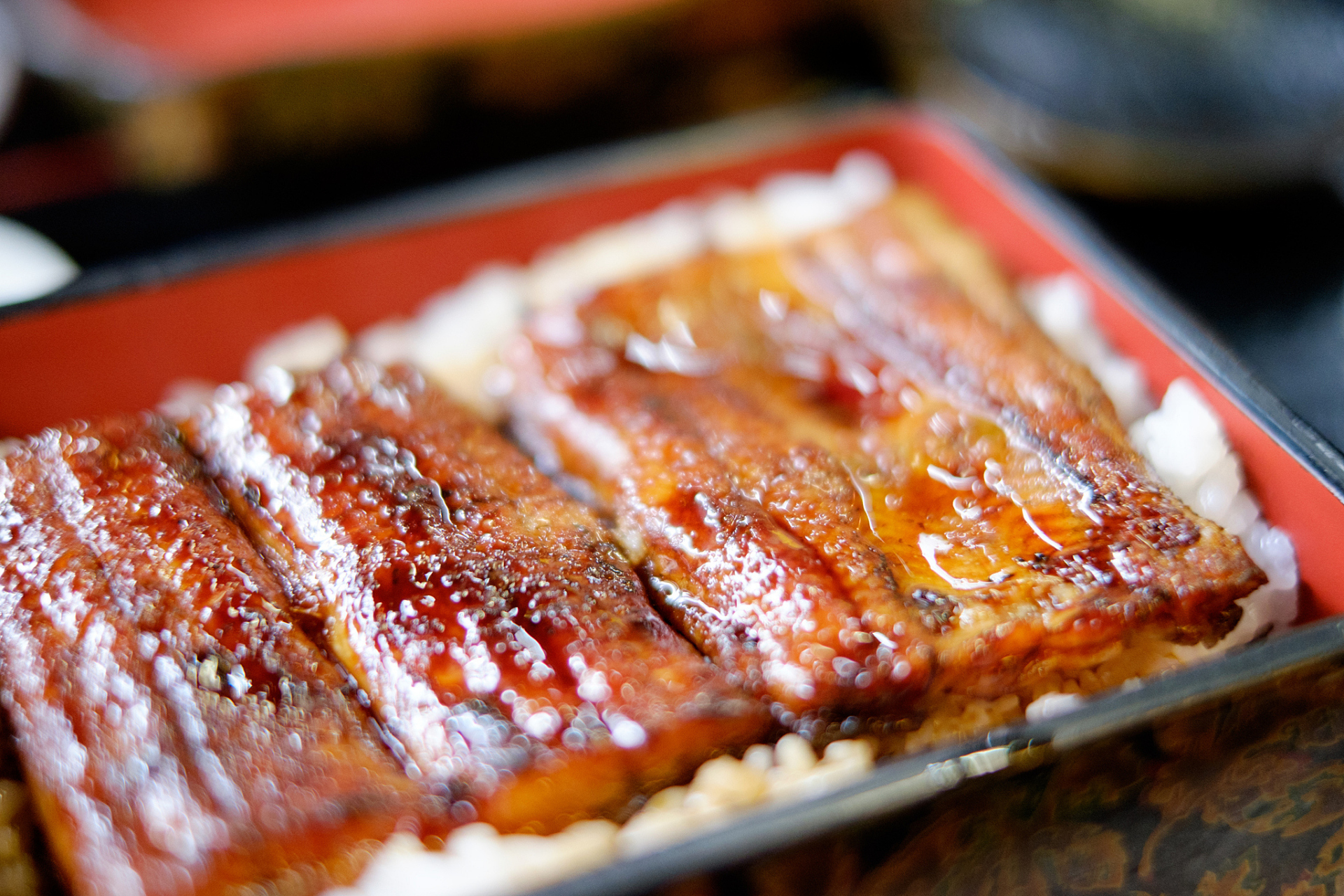 日本特色的鳗鱼饭(日本特色的鳗鱼饭怎么做)