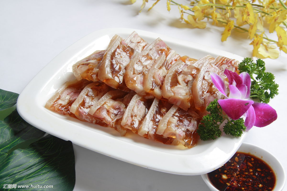 洋中猪脚冻特色(洋中猪脚冻怎么做好吃) 洋中猪脚冻特色(洋中猪脚冻怎么做好吃)