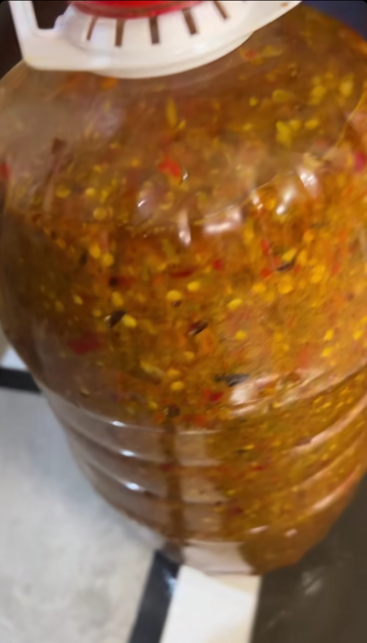 油炸小吃上刷的辣椒酱(油炸鲜辣椒酱的做法大全) 油炸小吃上刷的辣椒酱(油炸鲜辣椒酱的做法大全)